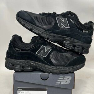 New Balance 2002R “Mesh Black Metallic” M2002WB